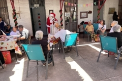 Almuerzo-centro-abierto-padre-Damian-Fundacion-SSCC-Colegio-SSCC-Providencia21