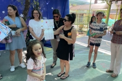 Jardin-Reina-de-la-Paz-entrega-regalos-SSCC-Fundacion17