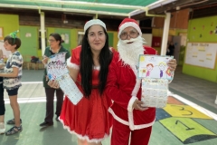 Jardin-Reina-de-la-Paz-entrega-regalos-SSCC-Fundacion20