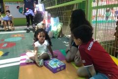 Jardin-Reina-de-la-Paz-entrega-regalos-SSCC-Fundacion28