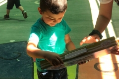 Jardin-Reina-de-la-Paz-entrega-regalos-SSCC-Fundacion34