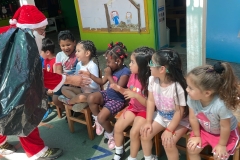 Jardin-Reina-de-la-Paz-entrega-regalos-SSCC-Fundacion9