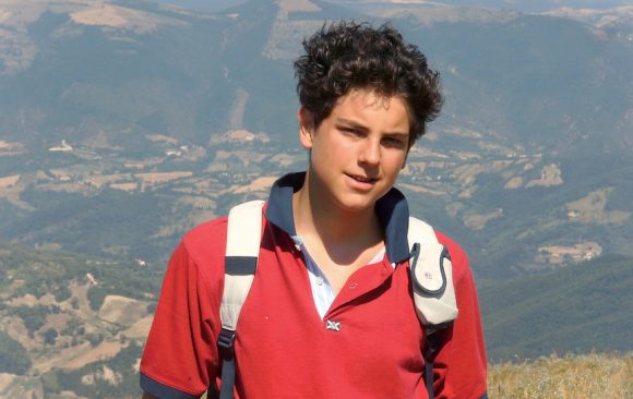 Reliquia de beato muerto a los 15 años estará en nuestro colegio