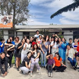 Centro abierto pintursa20 Jóvenes pintan el centro abierto Damián De Molokai en jornada solidaria