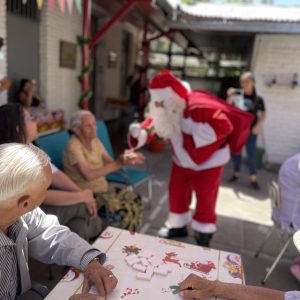 Almuerzo centro abierto padre Damián Fundación SSCC Colegio SSCC Providencia70 Fiesta de Navidad en Centro Abierto Padre Damián