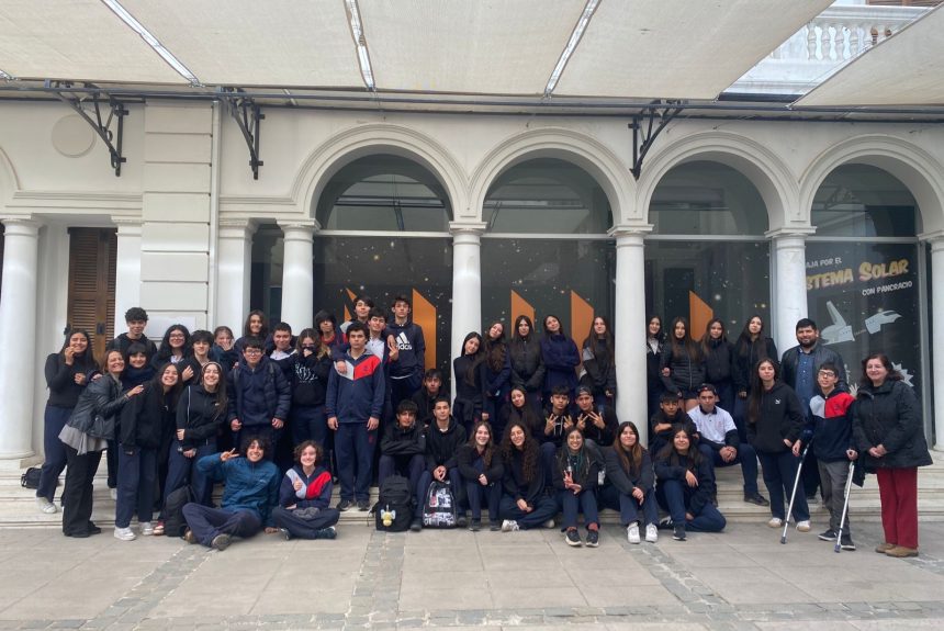Viaje al Universo: visita pedagógica al MUI de Las Condes