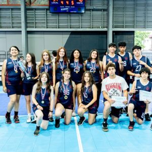 5ABD4985-54D9-4AEB-B541-2F712DE9E392 ¡Triunfo en básquetbol!