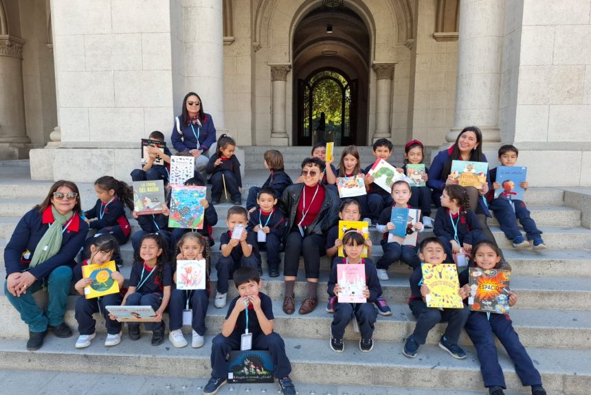 Visita a Biblioteca Escolar Futuro UC