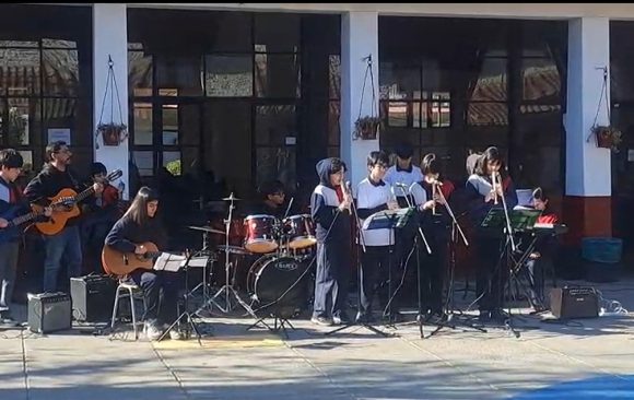 ¡Vuelve el sol y vuelven los Viernes Musicales!