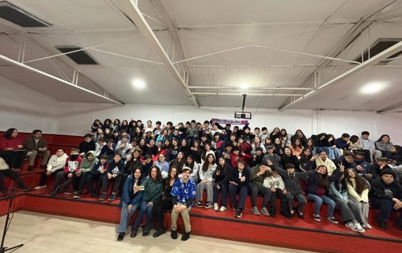 WhatsApp Image 2026-08-28 at 3.54.16 PM Teatro en inglés: una experiencia para aprender, participar y disfrutar