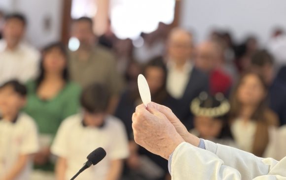Primeras comuniones 2026 sscc Providencia416 copia Jesús camina con nuestros cuartos básicos